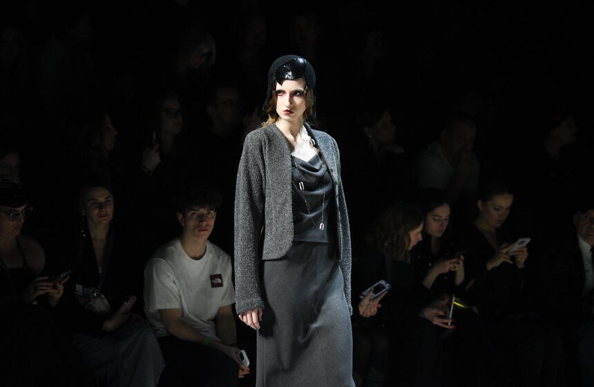 Дом моды Вячеслава Зайцева представил авангардную ретроспективу на Московской неделе моды 36 фото