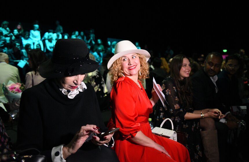 Дом моды Вячеслава Зайцева представил авангардную ретроспективу на Московской неделе моды 12 фото