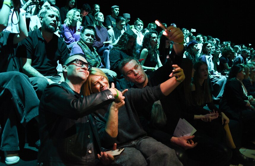 Дом моды Вячеслава Зайцева представил авангардную ретроспективу на Московской неделе моды 18 фото