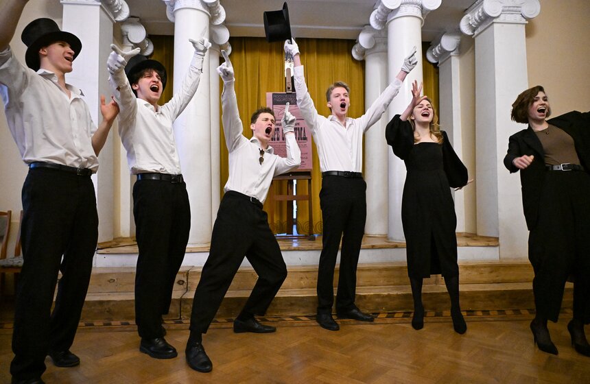 Выставка "Качалов – Чацкий. Грибоедов "Горе от ума" открылась в доме-музее Станиславского 11 фото