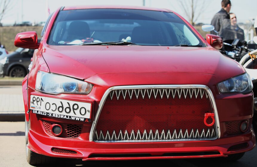 В "Крокус Экспо" прошла выставка "Московское тюнинг шоу 2014" 8 фото