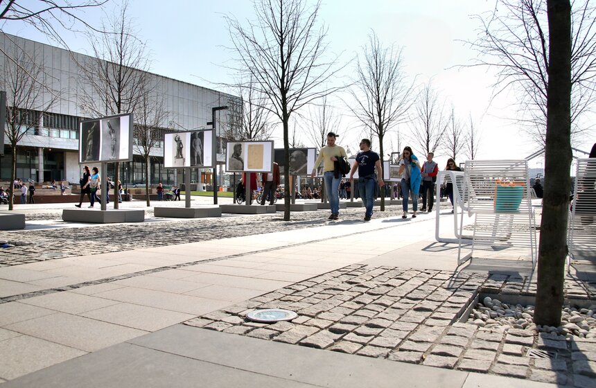 В "Музеоне" открылась выставка "Архив Сергея Меркурова" 17 фото