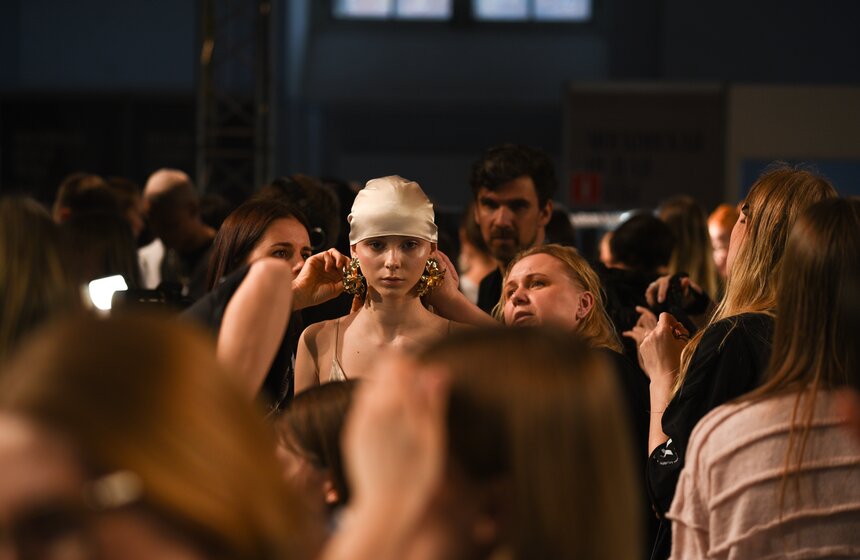 Четвертая Московская неделя моды стартовала в ЦВЗ "Манеж" 11 фото