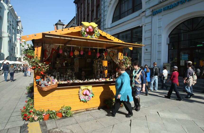 В Москве открылись пасхальные ярмарки 30 фото