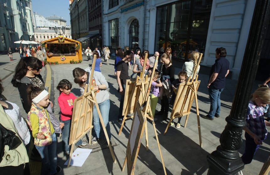 В Москве открылись пасхальные ярмарки 28 фото