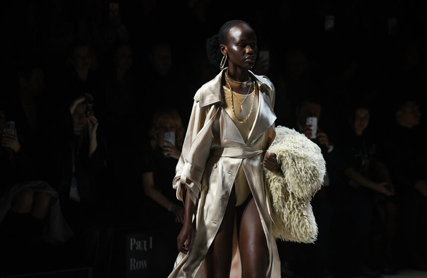 Четвертая неделя моды завершилась в Москве 19 фото