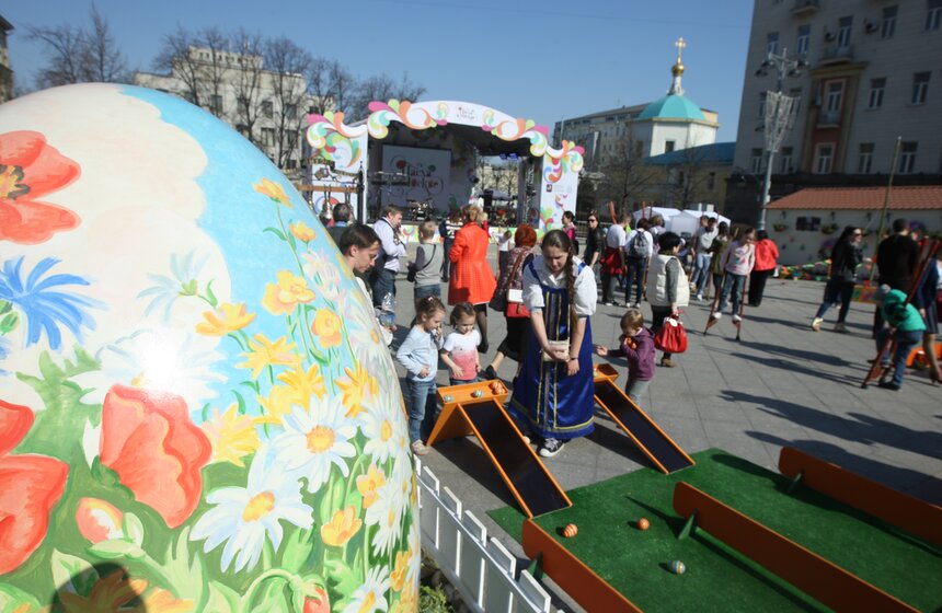 В Москве открылись пасхальные ярмарки 11 фото