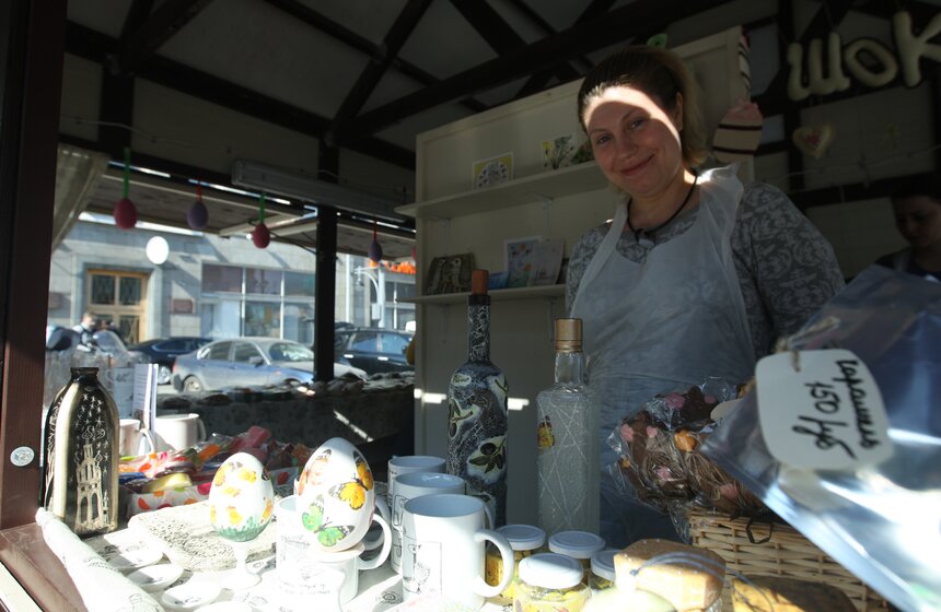 В Москве открылись пасхальные ярмарки 9 фото