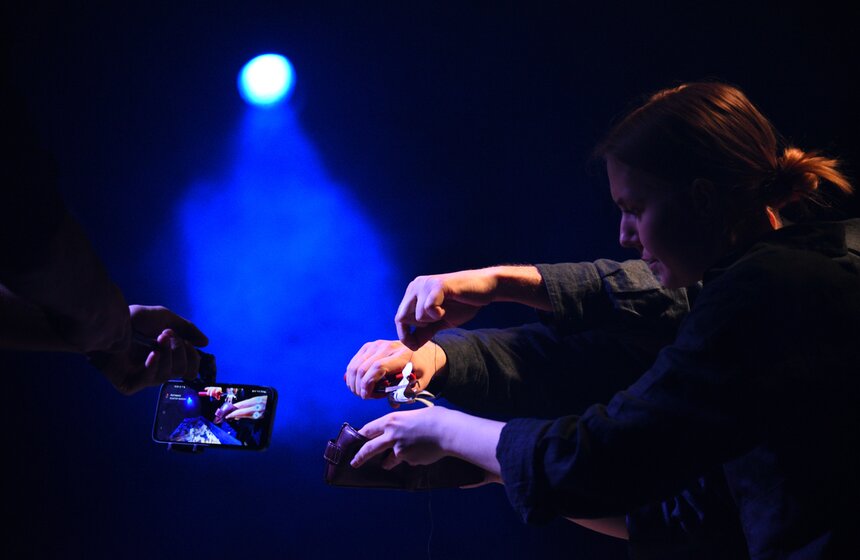 Двенадцатичасовой театральный марафон прошел в "Новом Манеже" 16 фото