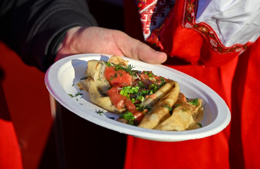 Фестиваль "Московская Масленица" открылся в Москве 8 фото