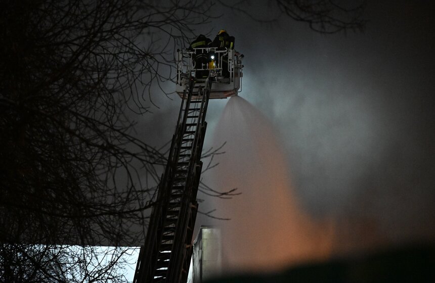 Пожар потушили в здании столичного Института вычислительной техники 5 фото