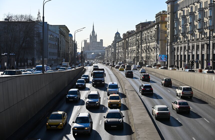Теплая и солнечная погода пришла в Москву в конце зимы 6 фото