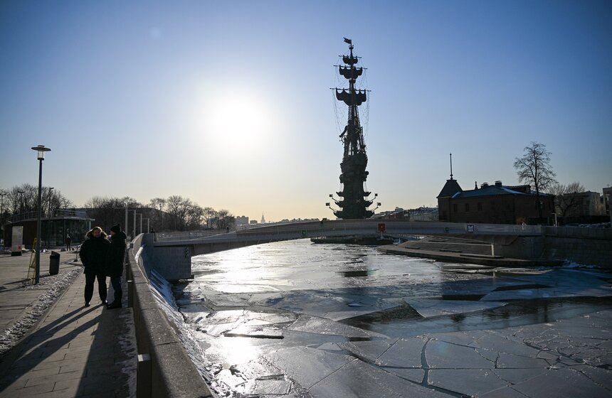 Теплая и солнечная погода пришла в Москву в конце зимы 21 фото