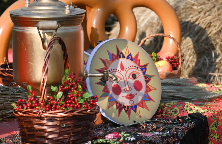 "Московская Масленица" завершилась яркими гуляниями и народными промыслами 16 фото