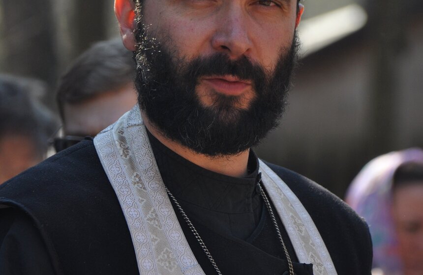 В столичных храмах проходит освящение пасхальных куличей 16 фото