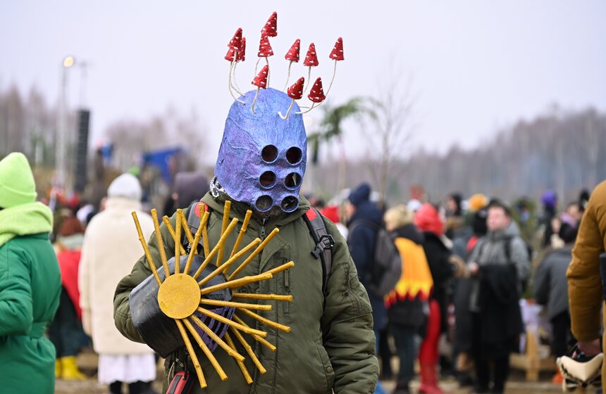 Масленица прошла в арт-парке "Никола-Ленивец" под Калугой 8 фото