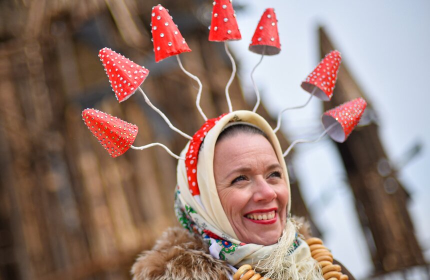 Масленица прошла в арт-парке "Никола-Ленивец" под Калугой 2 фото