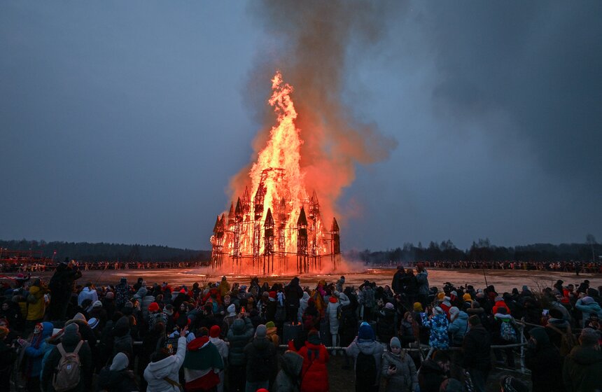 Масленица прошла в арт-парке "Никола-Ленивец" под Калугой 27 фото