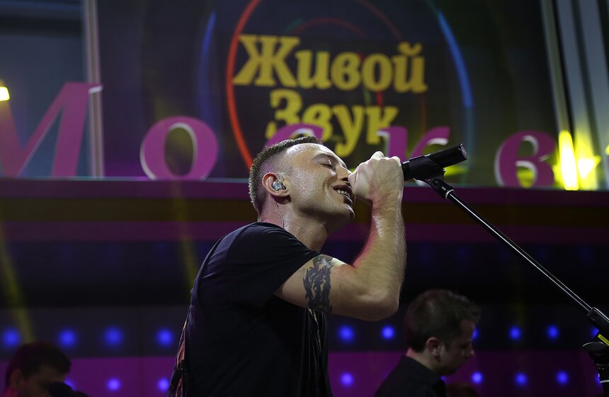 Группа "Звери" выступила в программе "Живой звук" 11 фото