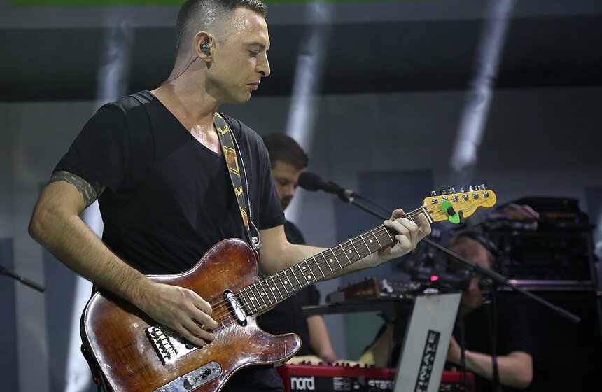 Группа "Звери" выступила в программе "Живой звук" 14 фото