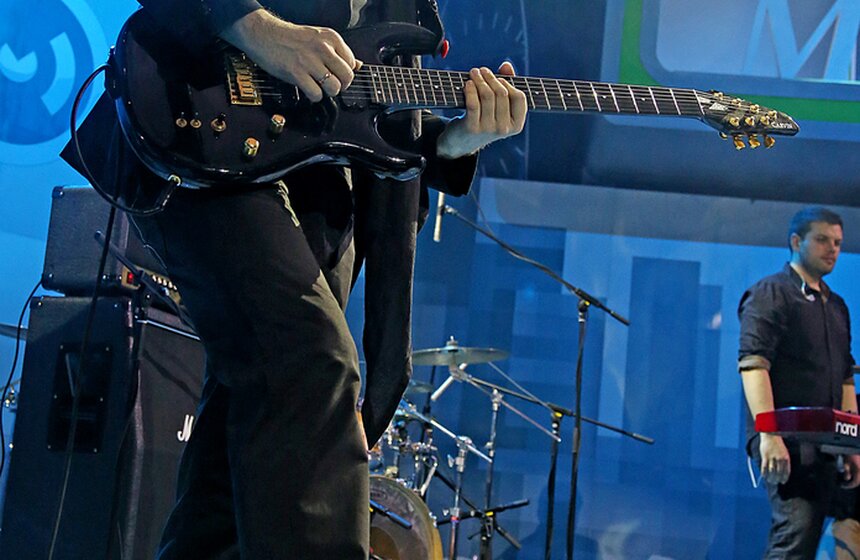 Группа "Звери" выступила в программе "Живой звук" 13 фото