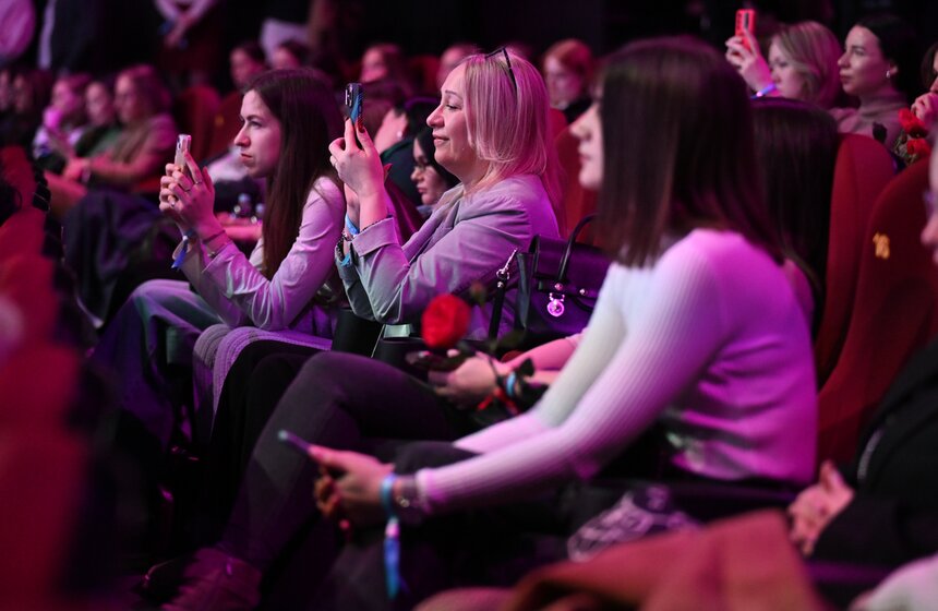 В Москве прошел форум VK о женском лидерстве и самореализации 20 фото