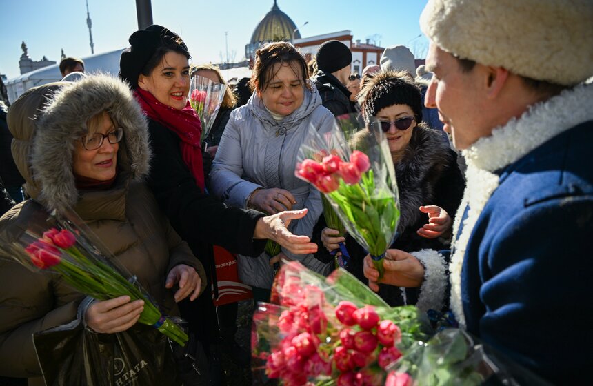 Международный женский день отметили на ВДНХ 6 фото