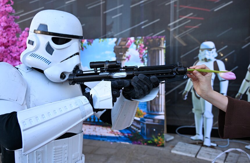 Международный женский день отметили на ВДНХ 21 фото