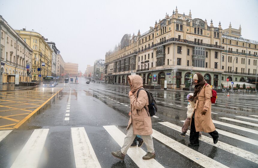 Снегопад накрыл Москву и область в ночь на 2 мая 3 фото