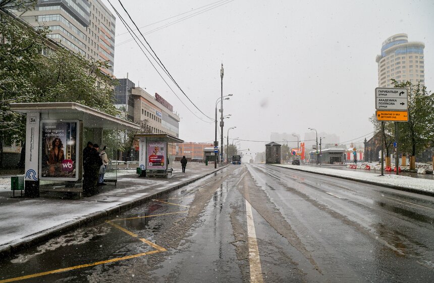 Снегопад накрыл Москву и область в ночь на 2 мая 2 фото