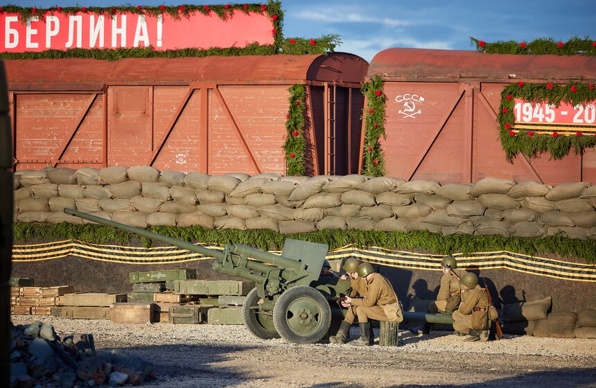 Генеральная репетиция спектакля "Победа! Знамя над Рейхстагом" прошла в "Москино" 17 фото