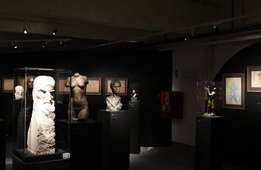 Выставка "Между Парижем и Москвой" открылась в столице 14 фото