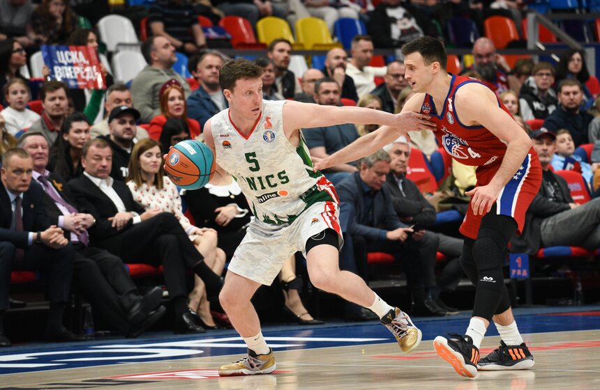 Столичный баскетбольный клуб ЦСКА обыграл казанский УНИКС 25 фото