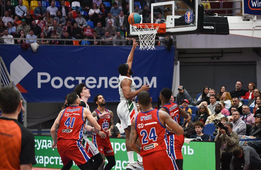 Столичный баскетбольный клуб ЦСКА обыграл казанский УНИКС 15 фото