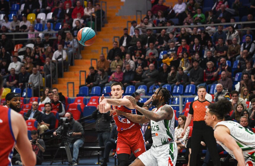 Столичный баскетбольный клуб ЦСКА обыграл казанский УНИКС 8 фото