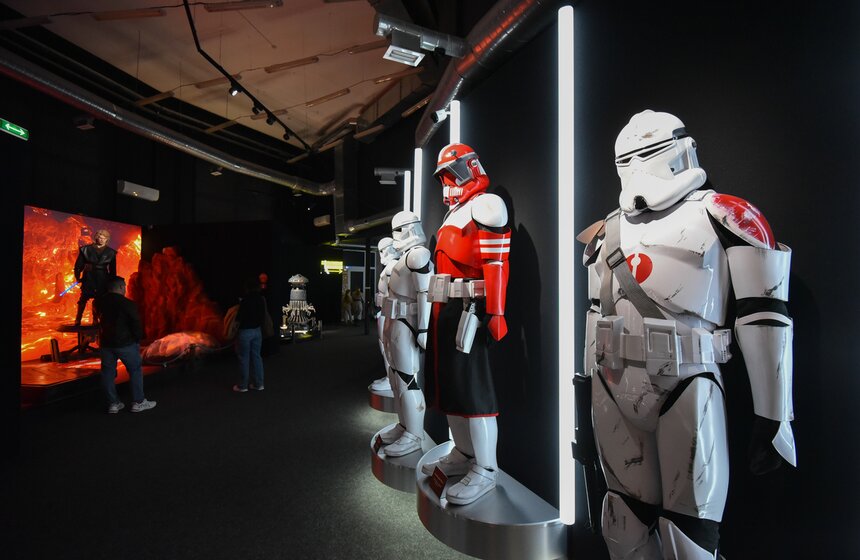 День "Звездных войн" отметили на ВДНХ в Москве 15 фото