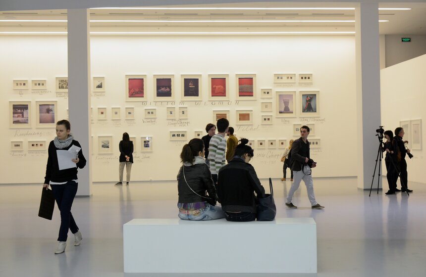 Открылась фотовыставка Саймона Робертса в Москве 6 фото