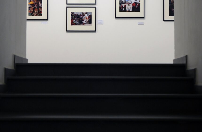 Открылась фотовыставка Саймона Робертса в Москве 19 фото