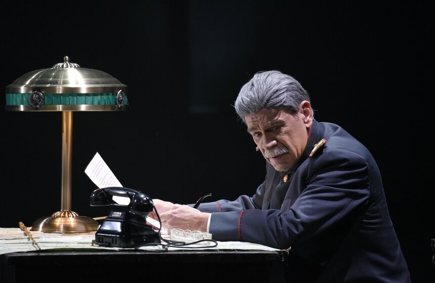 Премьера спектакля "Знамя Победы" состоялась в Театре Российской армии 5 фото