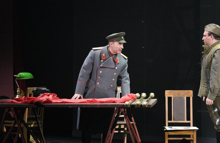 Премьера спектакля "Знамя Победы" состоялась в Театре Российской армии 8 фото