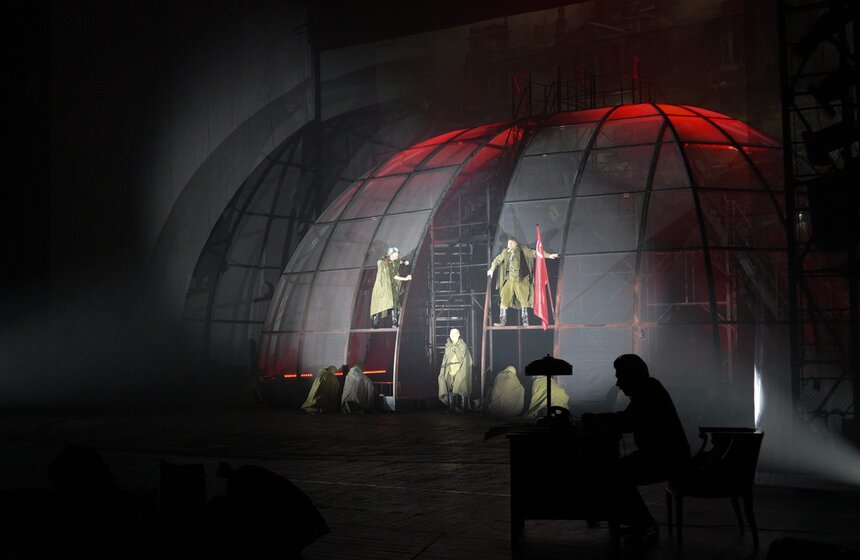 Премьера спектакля "Знамя Победы" состоялась в Театре Российской армии 21 фото