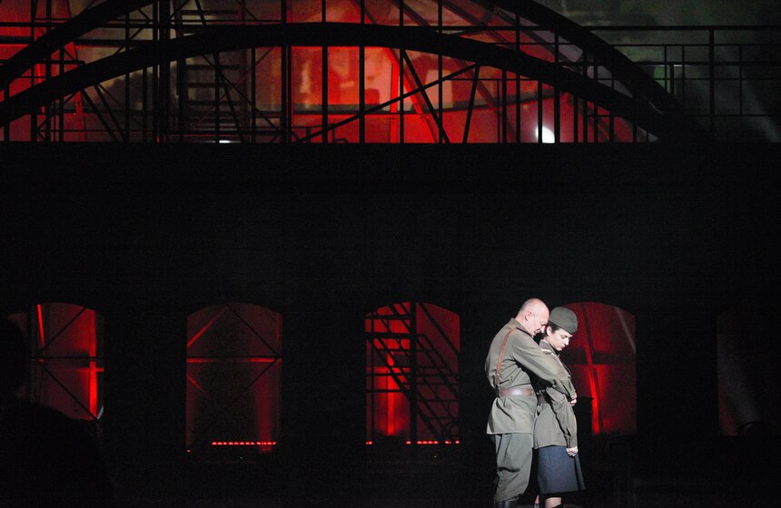 Премьера спектакля "Знамя Победы" состоялась в Театре Российской армии 15 фото