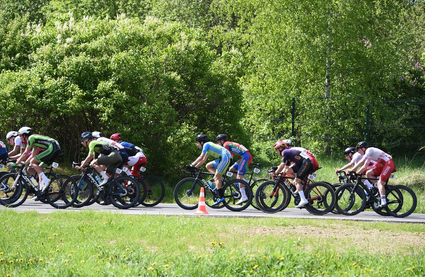 Первый групповой этап велогонки "Пять колец Москвы" прошел в Крылатском 24 фото