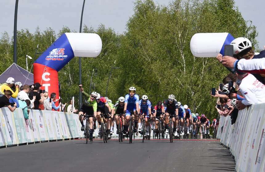 Первый групповой этап велогонки "Пять колец Москвы" прошел в Крылатском 26 фото