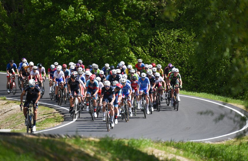 Первый групповой этап велогонки "Пять колец Москвы" прошел в Крылатском 14 фото