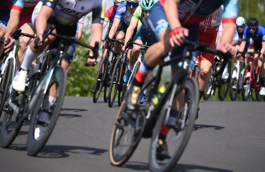 Первый групповой этап велогонки "Пять колец Москвы" прошел в Крылатском 13 фото