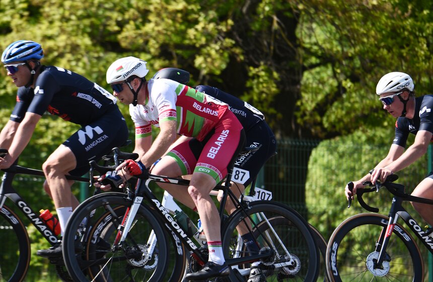 Первый групповой этап велогонки "Пять колец Москвы" прошел в Крылатском 11 фото