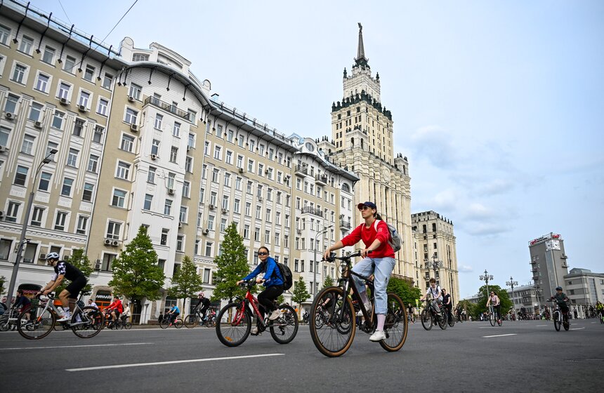Весенний велофестиваль прошел в Москве 21 фото