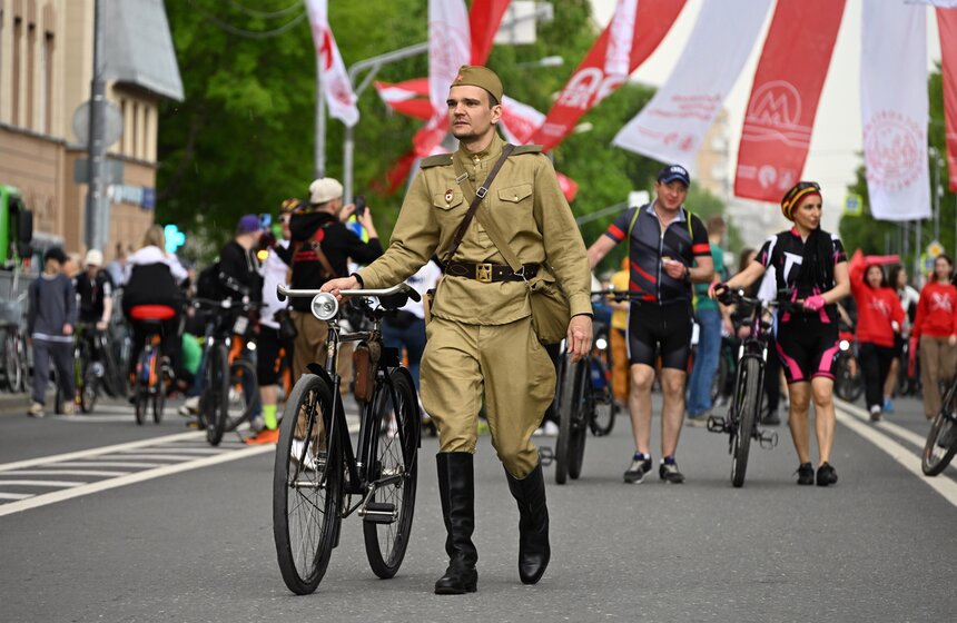 Весенний велофестиваль прошел в Москве 1 фото
