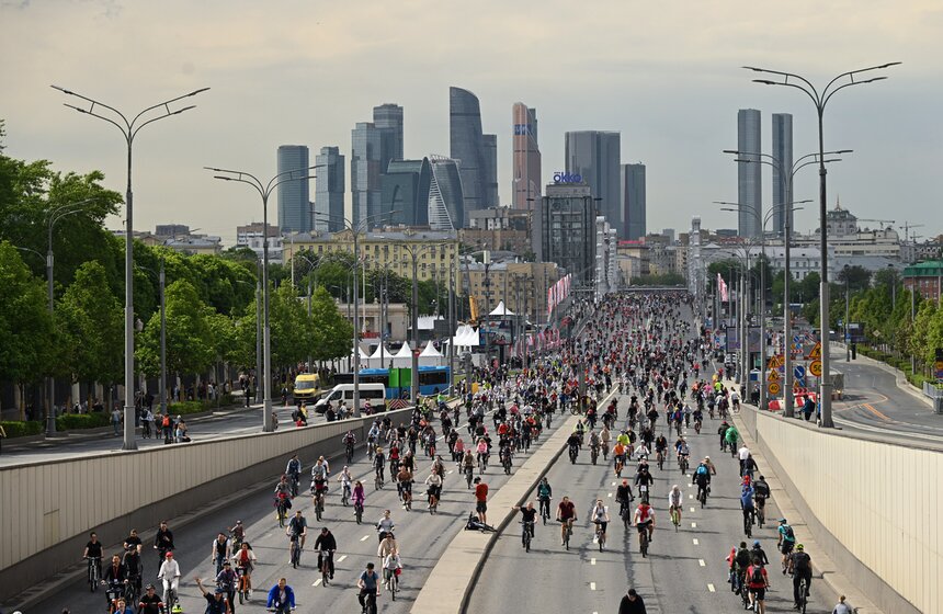 Весенний велофестиваль прошел в Москве 9 фото